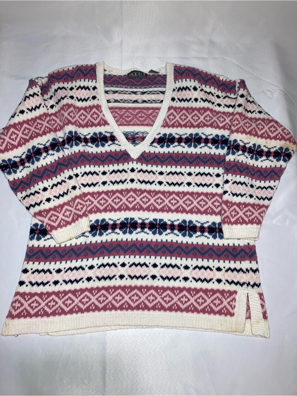 Vintage Paris Sport Club V-Neck Sweater - Pink, Navy & Cream - Picture 8 of 10